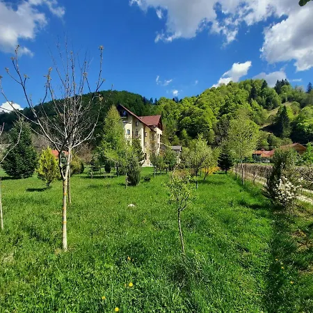 Penzion Vila Parc Moieciu